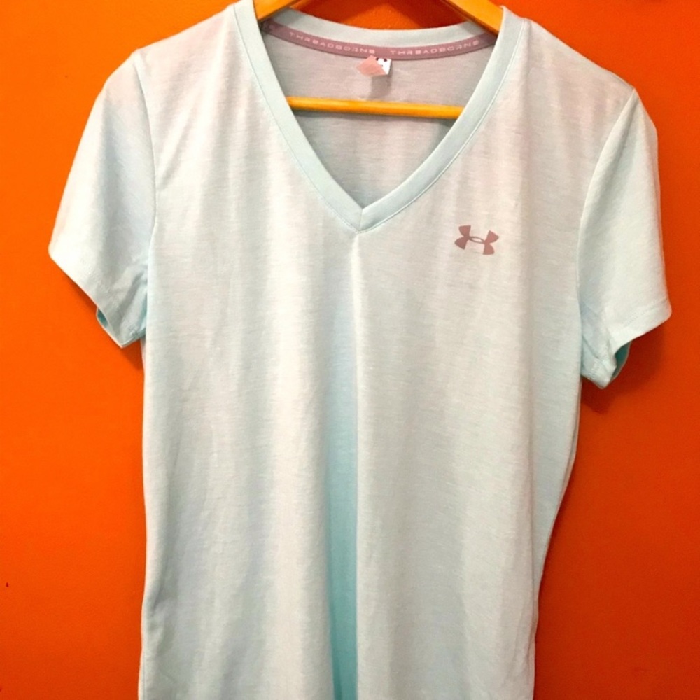 Lightweight Under Armour Athletic Tee, M